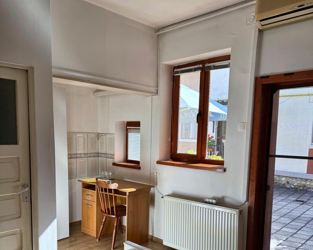 Camera 1 · Dublă – foto 2
